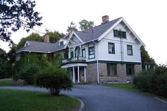 Phi Kappa Tau house